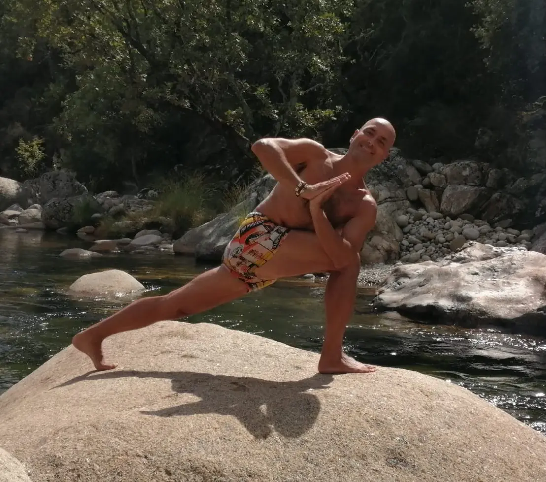 david parivrtta parsvakonasana
